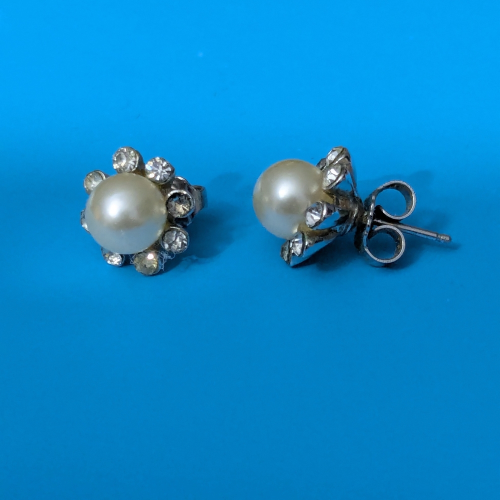 Crystal Halo and Faux Ivory Pearl Stud Earrings